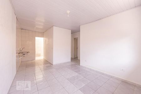 Casa para alugar com 50m², 2 quartos e sem vaga Casa para alugar com 50m², 2 quartos e sem vagaSala e Cozinha