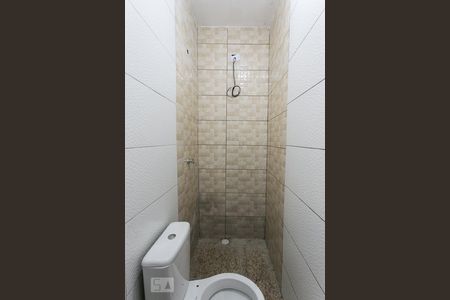 Banheiro de kitnet/studio para alugar com 1 quarto, 20m² em Vila Regente Feijó, São Paulo
