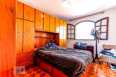 Casa à venda com 150m², 3 quartos e 3 vagas Casa à venda com 150m², 3 quartos e 3 vagasSuíte