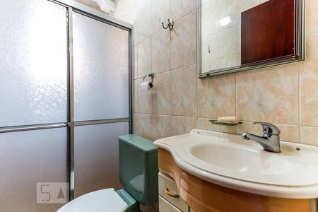 Casa à venda com 150m², 3 quartos e 3 vagas Casa à venda com 150m², 3 quartos e 3 vagasBanheiro da Suíte