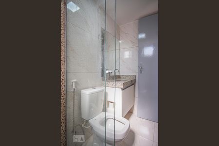 Apartamento para alugar com 55m², 2 quartos e 1 vaga Apartamento para alugar com 55m², 2 quartos e 1 vagaBanheiro