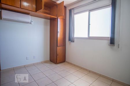 Quarto 2 de apartamento para alugar com 2 quartos, 55m² em Setor Aeroporto, Goiânia
