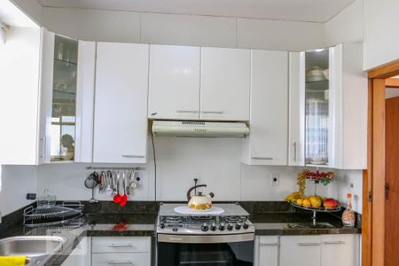 Apartamento à venda com 370m², 4 quartos e 3 vagas Apartamento à venda com 370m², 4 quartos e 3 vagasCozinha