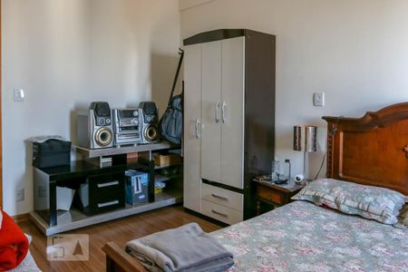 Apartamento à venda com 370m², 4 quartos e 3 vagas Apartamento à venda com 370m², 4 quartos e 3 vagasQuarto 1