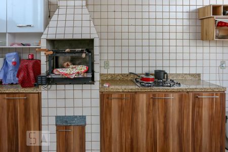 Apartamento à venda com 370m², 4 quartos e 3 vagas Apartamento à venda com 370m², 4 quartos e 3 vagasÁrea Gourmet