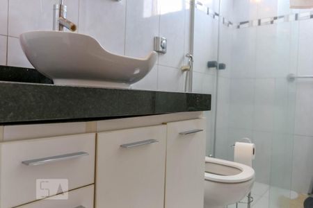 Apartamento à venda com 370m², 4 quartos e 3 vagas Apartamento à venda com 370m², 4 quartos e 3 vagasBanheiro Social