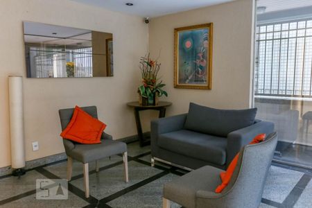 Apartamento à venda com 370m², 4 quartos e 3 vagas Apartamento à venda com 370m², 4 quartos e 3 vagasHall de Entrada