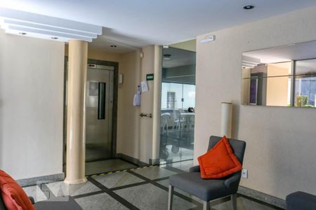 Apartamento à venda com 370m², 4 quartos e 3 vagas Apartamento à venda com 370m², 4 quartos e 3 vagasHall de Entrada