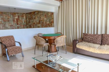 Apartamento à venda com 370m², 4 quartos e 3 vagas Apartamento à venda com 370m², 4 quartos e 3 vagasSala 2