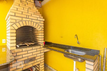 Casa de condomínio à venda com 115m², 2 quartos e 2 vagasÁrea comum - Churrasqueira