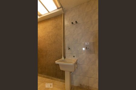 Casa de condomínio à venda com 115m², 2 quartos e 2 vagasLavanderia