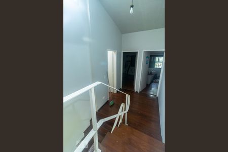 Escadaria Quartos de casa à venda com 3 quartos, 190m² em Jardim São Nicolau, São Paulo