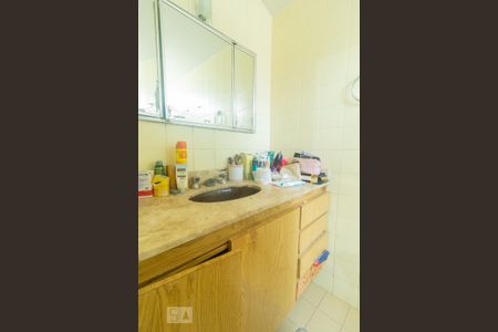 Banheiro da Suíte de casa à venda com 3 quartos, 190m² em Jardim São Nicolau, São Paulo
