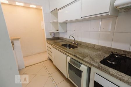 Apartamento para alugar com 80m², 2 quartos e 2 vagasCozinha
