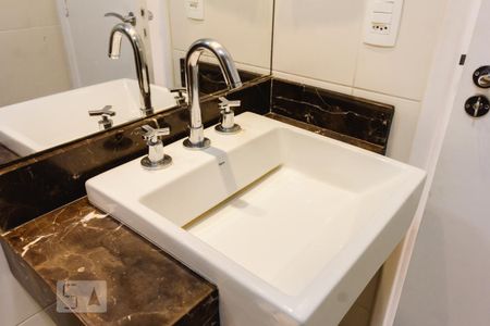 Apartamento para alugar com 80m², 2 quartos e 2 vagasBanheiro 2 Pia