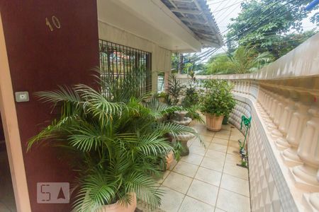 Casa de condomínio para alugar com 380m², 3 quartos e 2 vagasVaranda