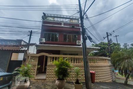 Casa de condomínio para alugar com 380m², 3 quartos e 2 vagasFachada