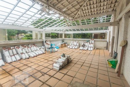 Casa de condomínio para alugar com 380m², 3 quartos e 2 vagasTerraço