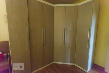 Casa de condomínio para alugar com 380m², 3 quartos e 2 vagasQuarto 1