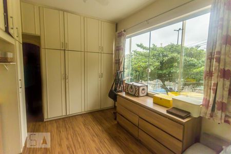 Casa de condomínio para alugar com 380m², 3 quartos e 2 vagasQuarto 2