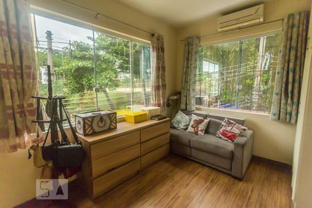 Casa de condomínio para alugar com 380m², 3 quartos e 2 vagasQuarto 2