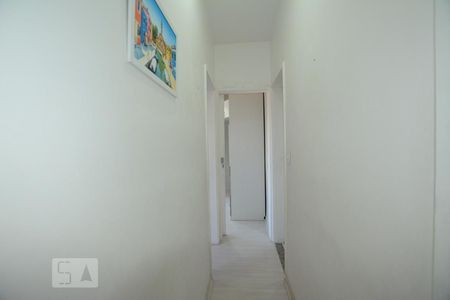 Corredor de apartamento à venda com 3 quartos, 73m² em Irajá, Rio de Janeiro