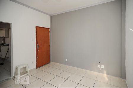 Sala de apartamento para alugar com 2 quartos, 59m² em Pilares, Rio de Janeiro