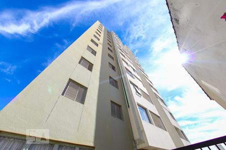 Apartamento para alugar com 100m², 3 quartos e 2 vagasFachada