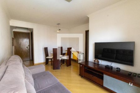 Sala de estar de apartamento à venda com 3 quartos, 70m² em Jardim Aeroporto, São Paulo