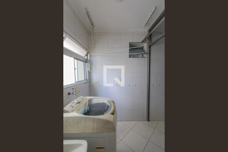 Apartamento à venda com 70m², 3 quartos e 1 vagaÁrea de Serviço