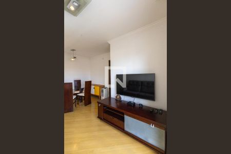 Sala de estar de apartamento à venda com 3 quartos, 70m² em Jardim Aeroporto, São Paulo