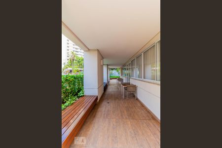 Apartamento para alugar com 57m², 2 quartos e 1 vagaSalão de Festas - Área Externa