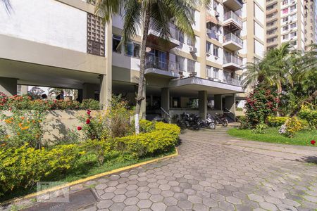 Apartamento à venda com 58m², 2 quartos e 1 vagaFachada e portaria