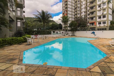 Apartamento à venda com 58m², 2 quartos e 1 vagaÁrea comum - Piscina