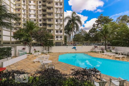 Apartamento à venda com 58m², 2 quartos e 1 vagaÁrea comum - Piscina