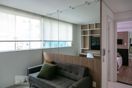 Sala e Cozinha de apartamento para alugar com 1 quarto, 30m² em Funcionários, Belo Horizonte