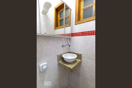 Studio para alugar com 30m², 1 quarto e sem vaga Studio para alugar com 30m², 1 quarto e sem vagaBanheiro