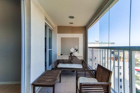 Apartamento à venda com 63m², 2 quartos e 1 vaga Apartamento à venda com 63m², 2 quartos e 1 vagaVaranda