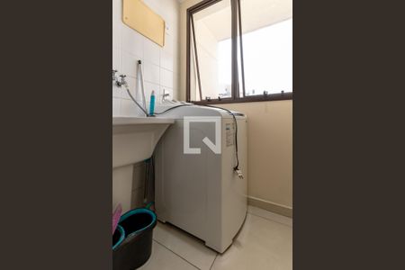 Apartamento para alugar com 66m², 2 quartos e 1 vagaÁrea de Serviço