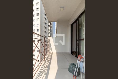 Apartamento para alugar com 66m², 2 quartos e 1 vagaSacada