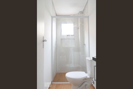 Banheiro de apartamento para alugar com 1 quarto, 30m² em Vila Medeiros, São Paulo