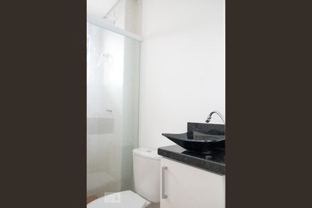 Banheiro de apartamento para alugar com 1 quarto, 32m² em Vila Medeiros, São Paulo
