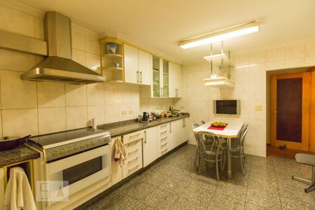 Apartamento à venda com 204m², 3 quartos e 2 vagasCozinha