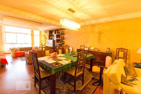 Apartamento à venda com 204m², 3 quartos e 2 vagasSala de Jantar