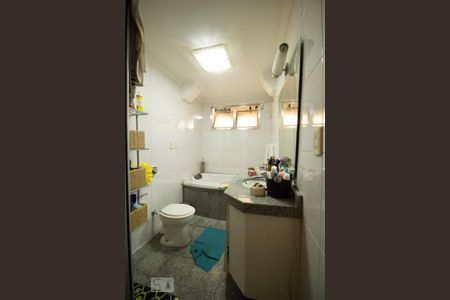 Apartamento à venda com 204m², 3 quartos e 2 vagasBanheiro Quarto 3 - Suíte