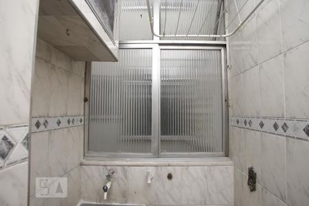 Apartamento à venda com 64m², 2 quartos e sem vagaCozinha e Área de Serviço