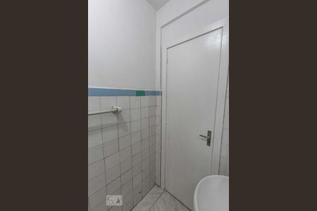 Banheiro de kitnet/studio à venda com 1 quarto, 31m² em Centro Histórico, Porto Alegre