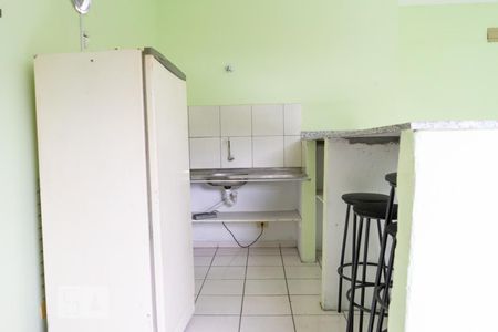 Cozinha de kitnet/studio para alugar com 1 quarto, 40m² em Vila Nilo, São Paulo
