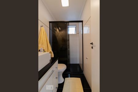 Apartamento à venda com 65m², 3 quartos e 2 vagas Apartamento à venda com 65m², 3 quartos e 2 vagasBanheiro da Suíte