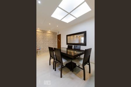 Apartamento à venda com 65m², 3 quartos e 2 vagas Apartamento à venda com 65m², 3 quartos e 2 vagasSala